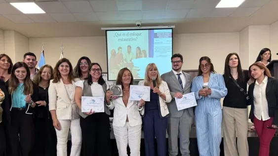 Profesionales de la Dirección de Niñez y de la Corte de Justicia de San Juan fueron reconocidos internacionalmente por el trabajo que realizan con menores que tienen conflictos con la ley.