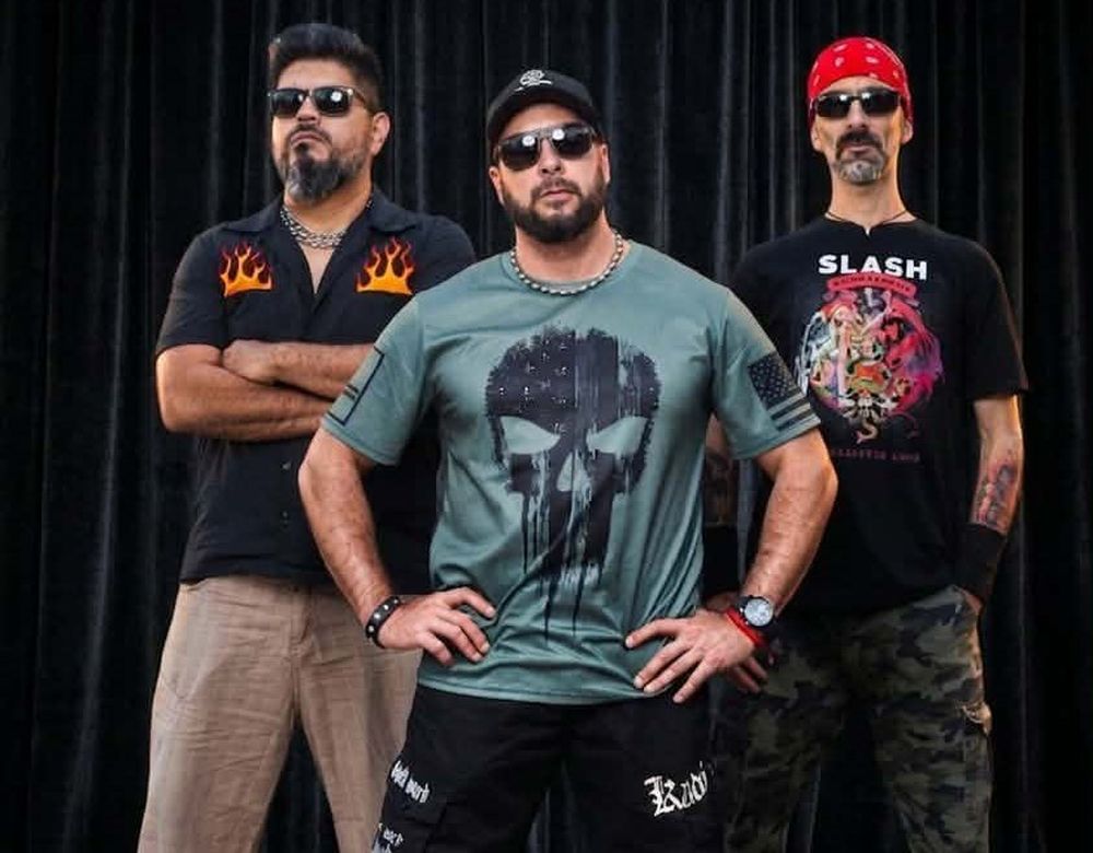 Organizadora del Metal Fest, la banda Nuevo Poder está integrada por Rodrigo Vargas (bajo), Pablo del Castillo (guitarra y voz) y Hernán Peralta (batería).