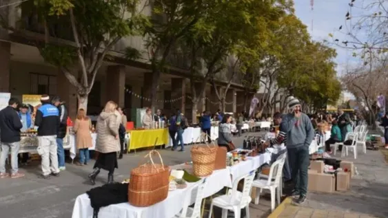El jueves y viernes regresa la feria de la economía popular