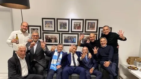 Macri estuvo con Guardiola e hizo un llamativo gesto tras el 4-0 del City
