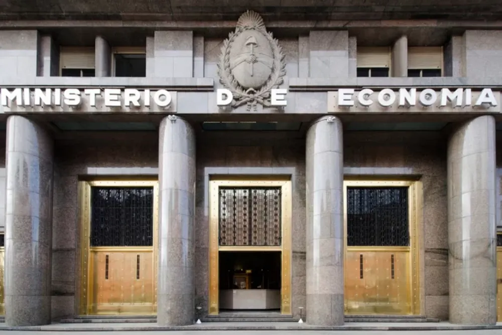 Durante abril se registró un superávit primario de 499 millones de pesos interanual