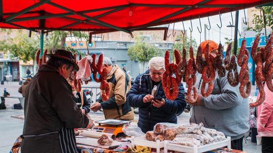 Se viene una nueva edición de la Feria Rawson rinde más, en el Mercado Concentrador.