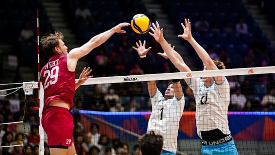 Despedida. Argentina no pudo con Estados Unidos y sumó su tercera caída en la Nations League en Japón.