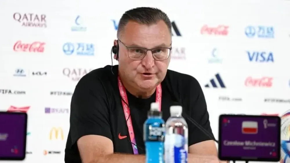 El DT de Polonia habló del duelo Messi-Lewandowski