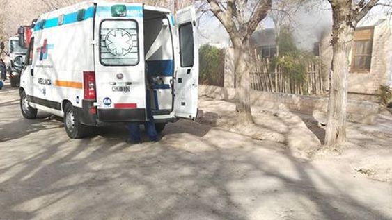 Un incendio arrasó con una casa y dos mujeres se salvaron de milagro