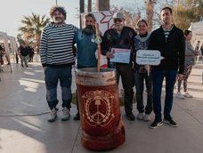 Los creadores del mate gigante, que representa a la provincia: Quattropani, Abadía, Sarasúa, Bonnet y Quero (de izq. a der) Los creadores del mate gigante, que representa a la provincia: Quattropani, Abadía, Sarasúa, Bonnet y Quero (de izq. a der)