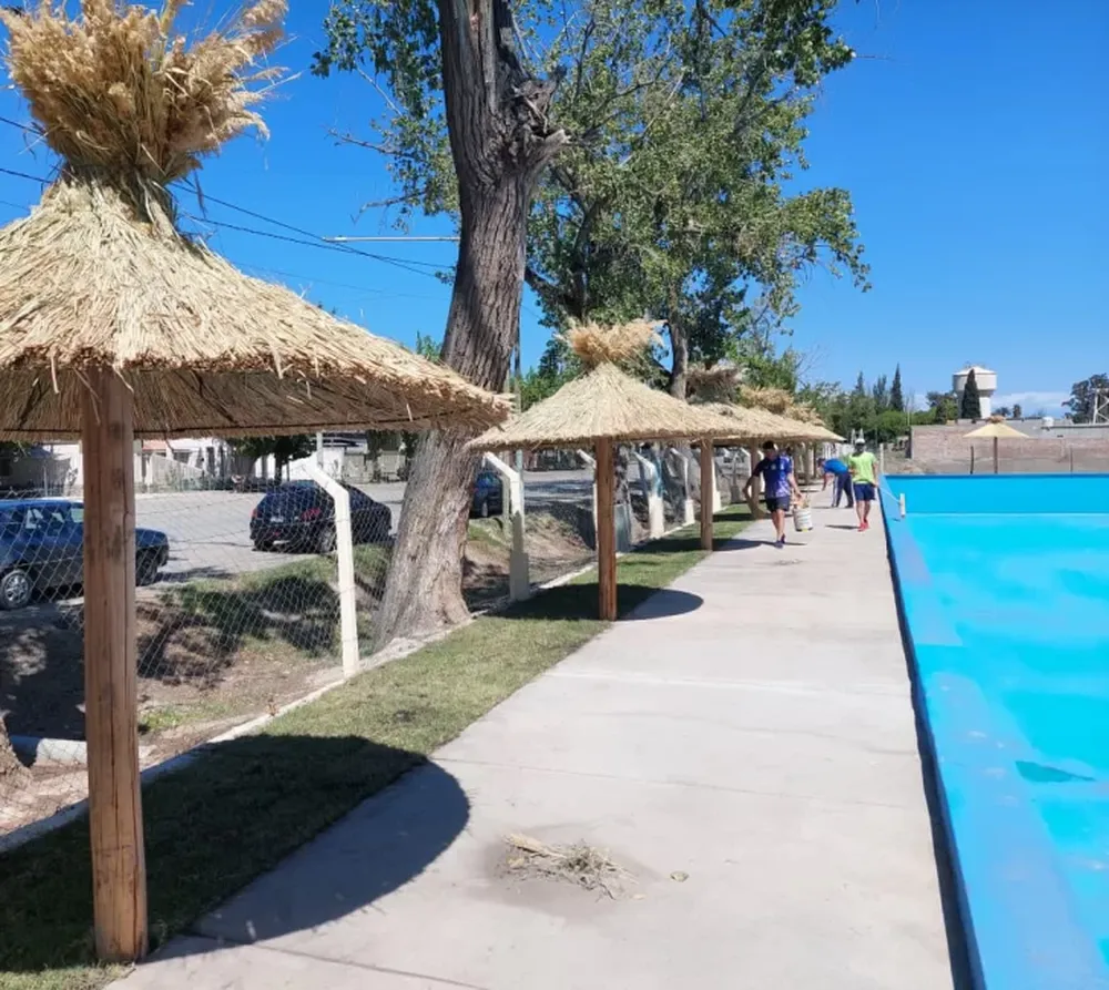 Tras 6 años cerrada, reabrieron una pileta con acceso gratis para vecinos
