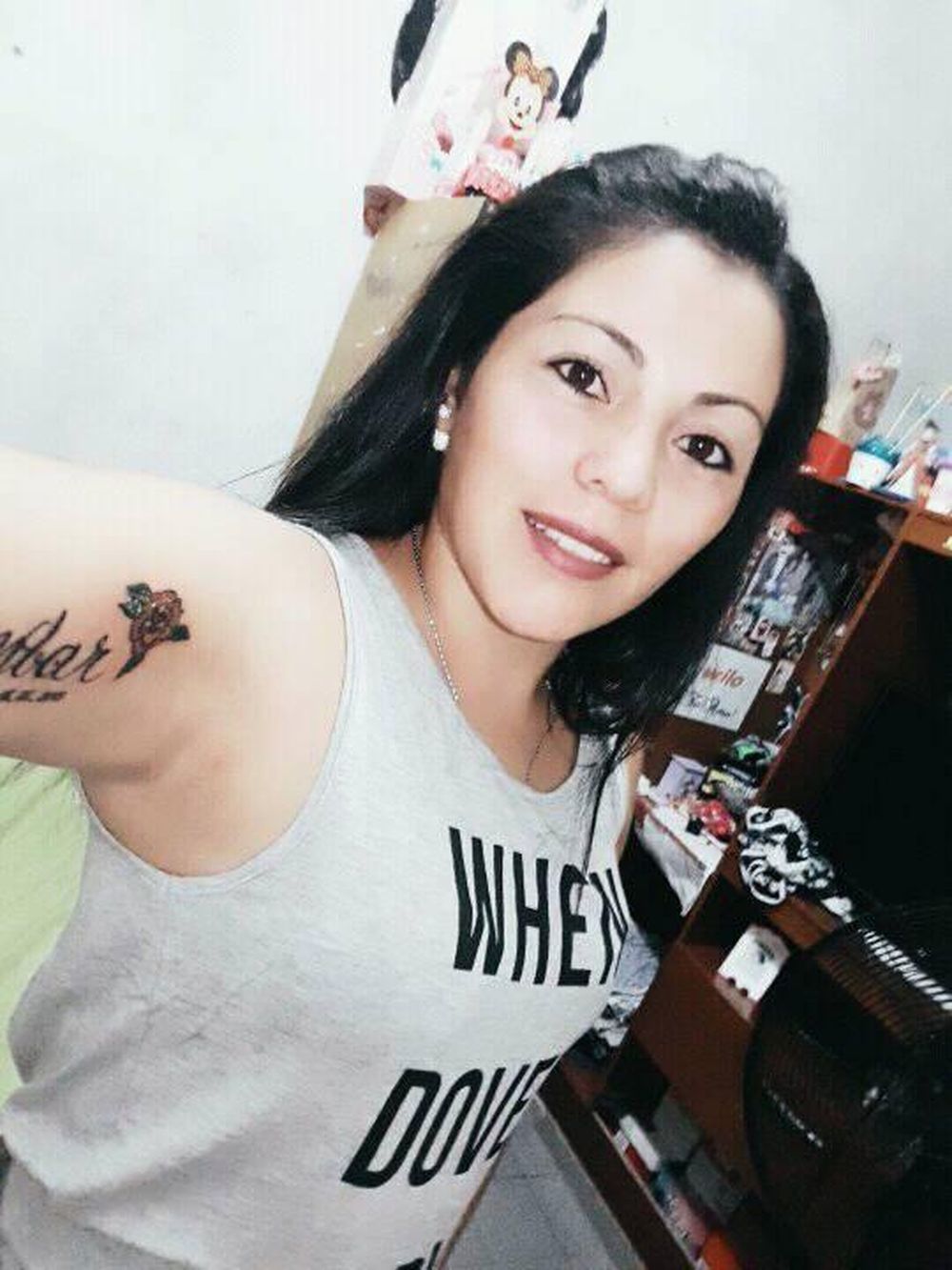 Encontraron el cuerpo de una joven y creen que la violaron antes de matarla