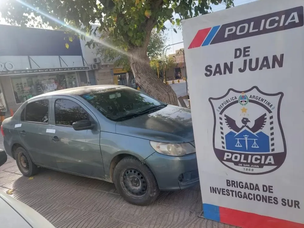 Por una camioneta robada en Mendoza, secuestraron 3 vehículos en San Juan
