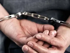 Treparon una reja, robaron dos bicicletas y terminaron presos: condena efectiva para un reincidente en Capital Treparon una reja, robaron dos bicicletas y terminaron presos: condena efectiva para un reincidente en Capital