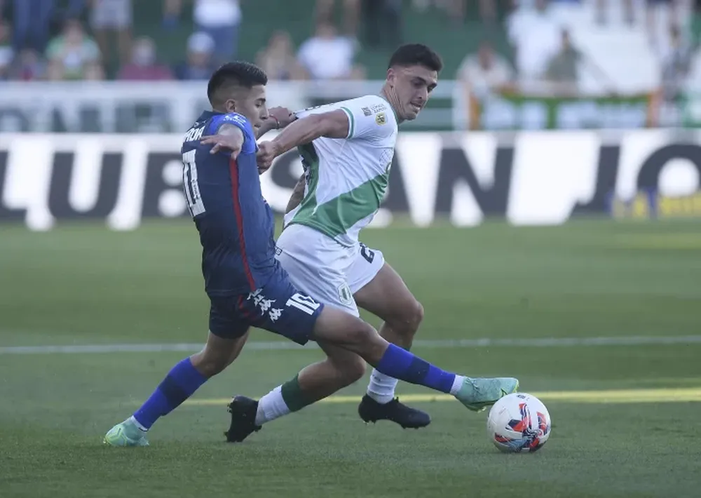 Banfield festejó un triunfo con remontada incluida frente a Vélez