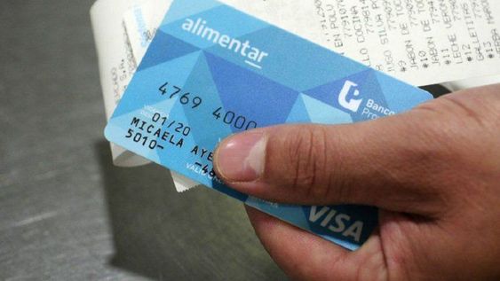 Comienzan a pagar la Tarjeta Alimentar a quienes cobran a través de la AUH