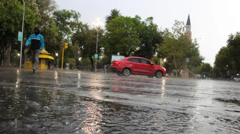 Viento Sur y lluvias fuertes se prevén en San Juan.