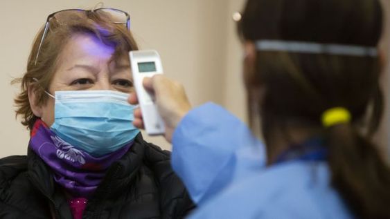 Nuevo récord de contagios y 13 muertes más por coronavirus en Argentina