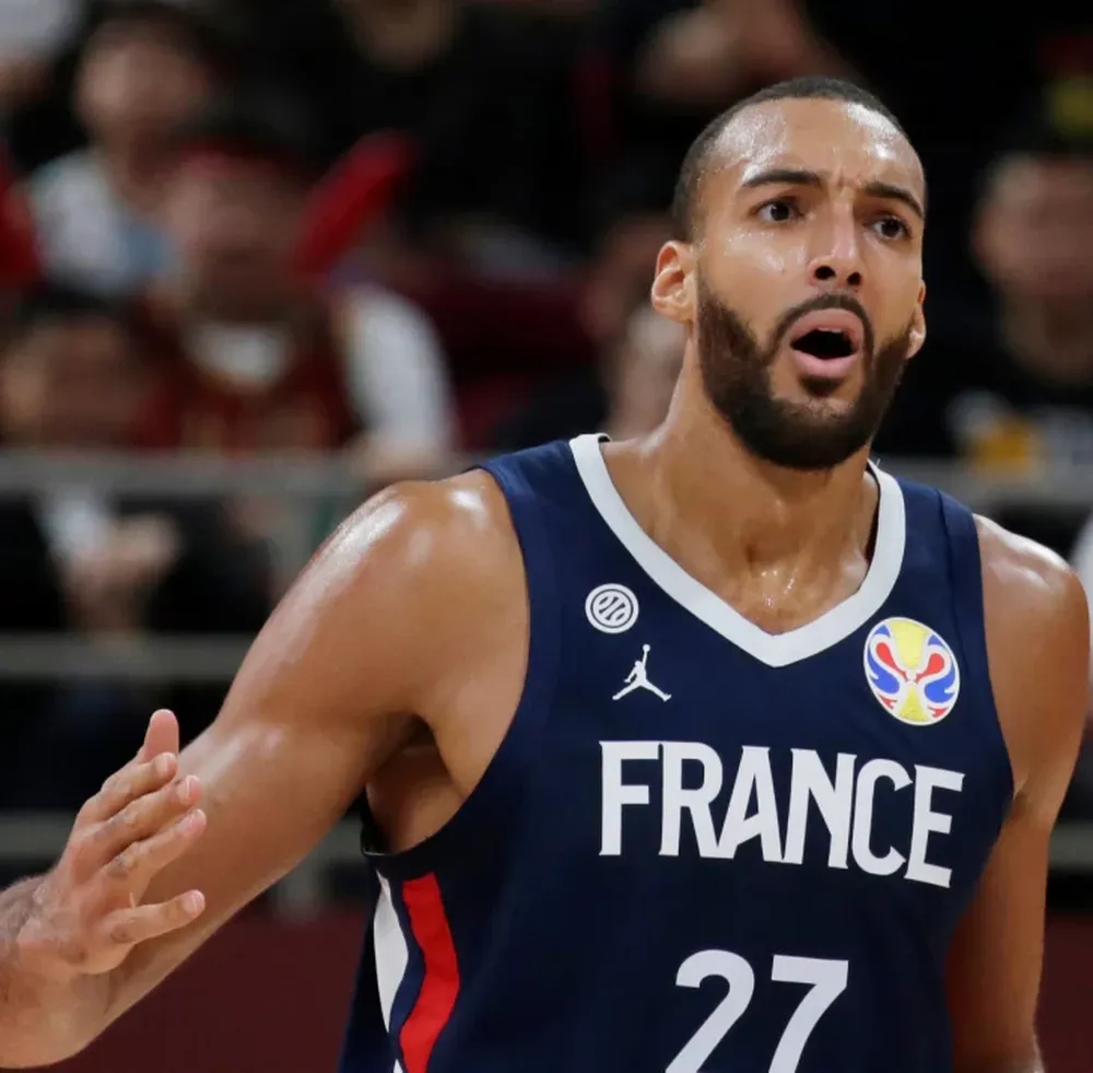 La NBA frenó su temporada por completo