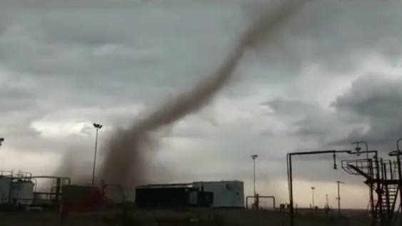 [VIDEO] Captaron un enorme tornado en el Sur de Mendoza