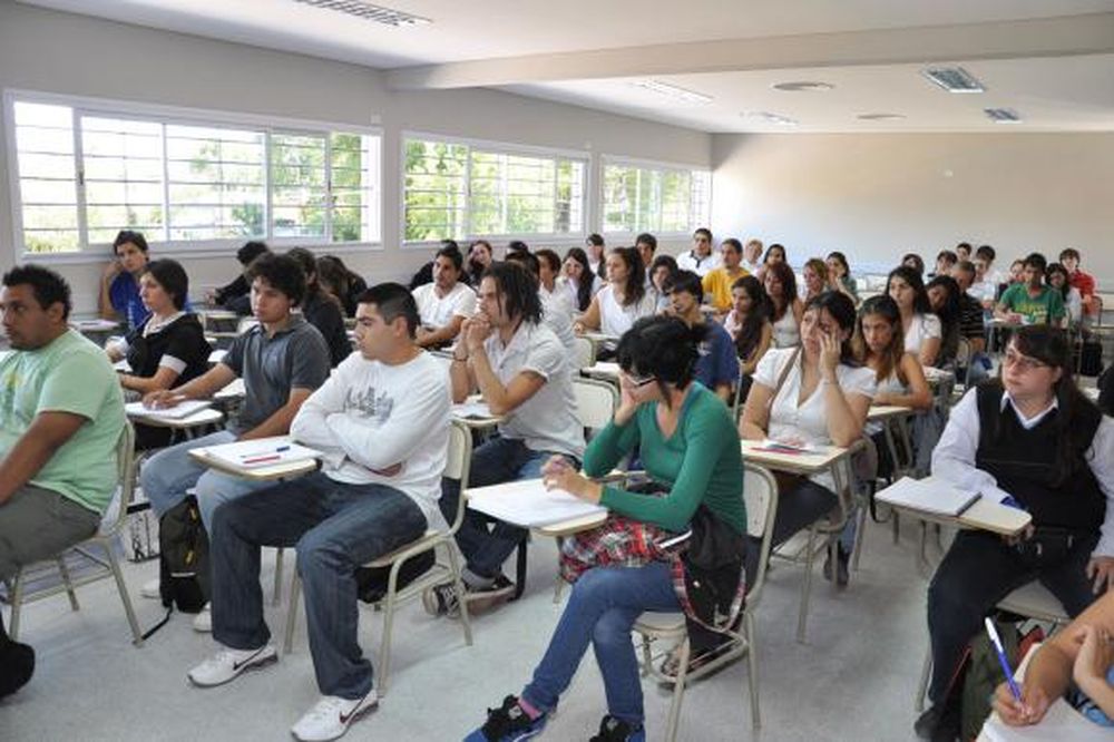Jaque a la universidad