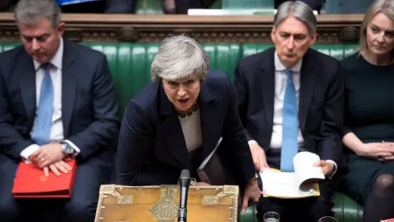 El Parlamento inglés rechazó un Brexit sin acuerdo con la UE