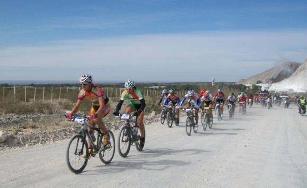Mendocino dominó la Vuelta del Oeste