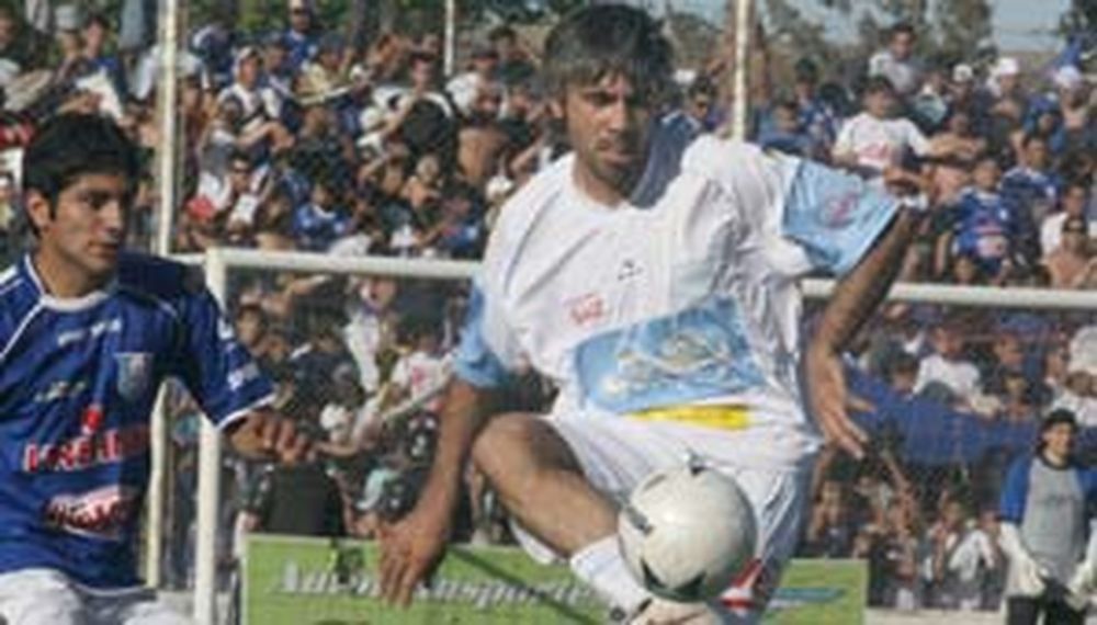 Catarata de goles en la victoria de Del Bono sobre Unión