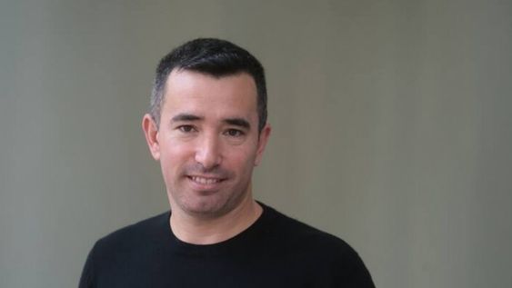 Lucas Botta se convirtió en un suceso con su podcast de historia, narrada de manera amena.&nbsp;