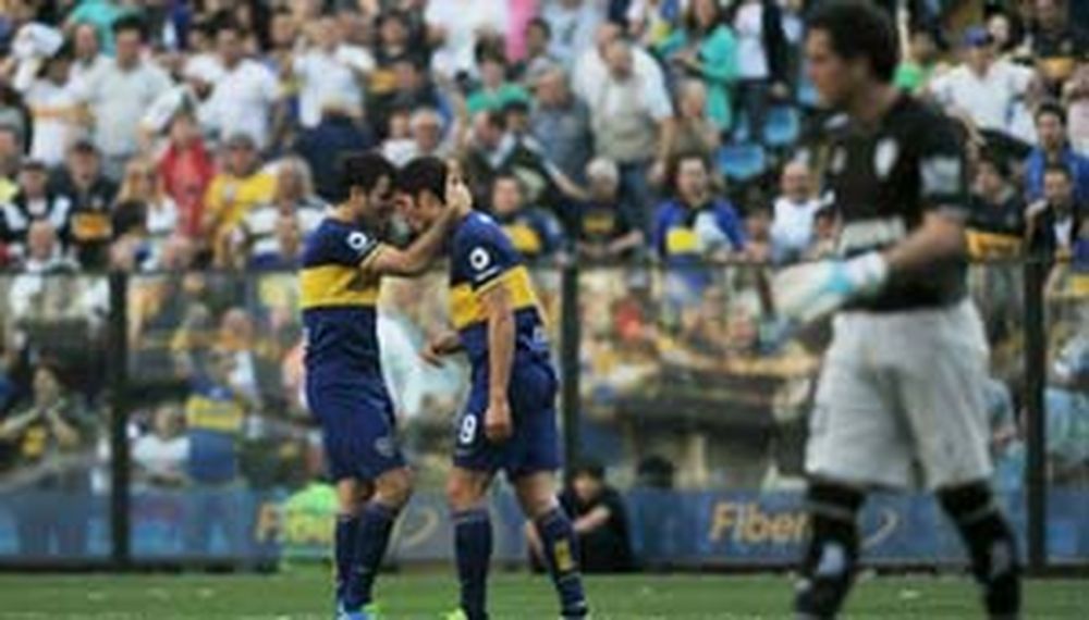Boca fue más que Vélez, le ganó y se prendió arriba