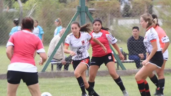Un torneo de fútbol femenino busca fomentar la igualdad y la autoestima