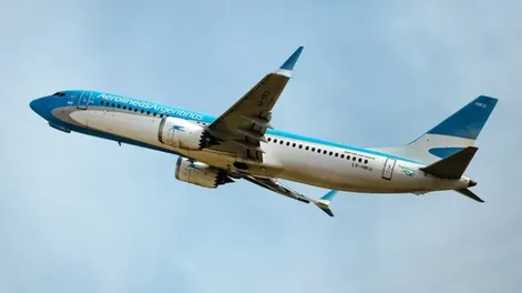 Avión de Aerolíneas Argentinas aterrizó de emergencia por una amenaza de bomba
