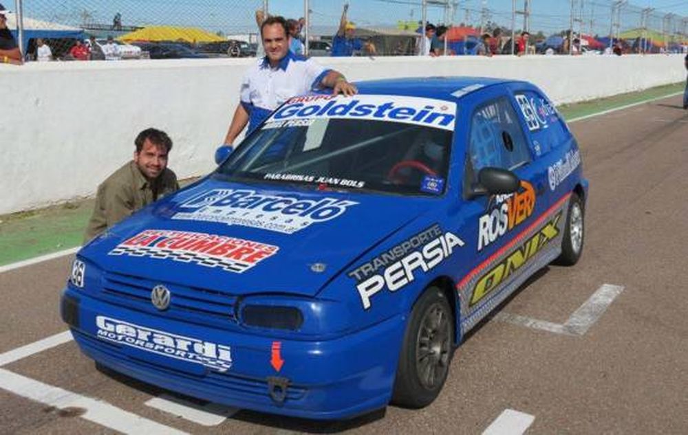 Ariel Persia, puntero