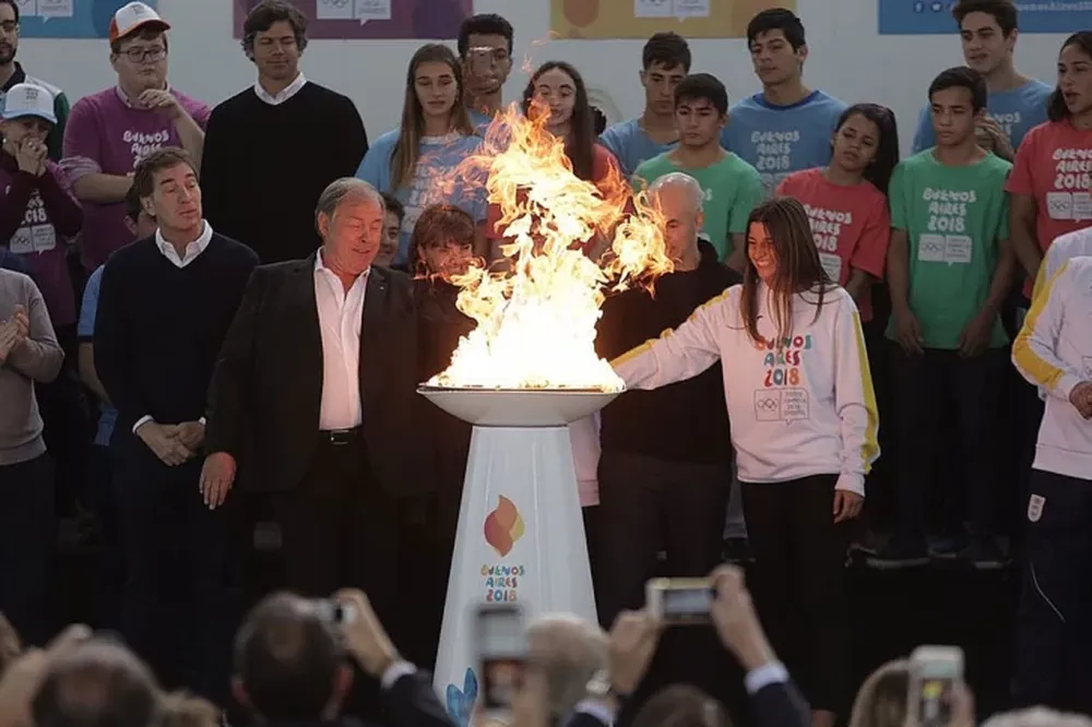 La llama de los Juegos Olímpicos de la Juventud ya ilumina Buenos Aires