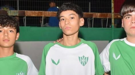 desamparados lanzo su marca propia de indumentaria y sumo otro hito institucional