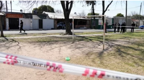 Un nene de 8 años jugaba en su casa y recibió un tiro tras un brutal tiroteo en Rosario