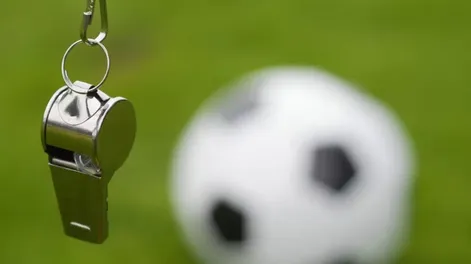 Punta en juego en el torneo Local: Juan Díaz dirigirá el choque entre Colón y Sportivo