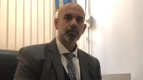 Tiene 78 años y violaba a una nena desde que ella tenía 5: le dan 8 años de cárcel