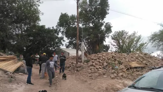 Un club de autos mendocino trajo ayuda para familias afectadas por el terremoto