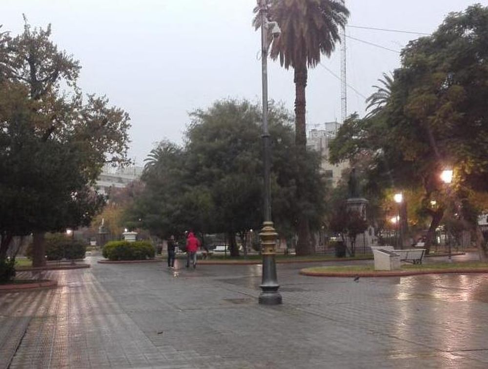 Plaza 25 de Mayo.-