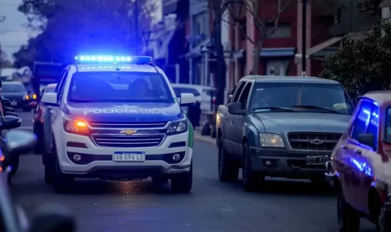 Irrumpió en un estudio jurídico y apuñaló a su abogada