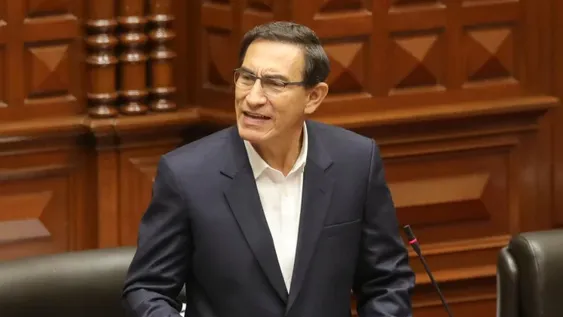 Tras sortear la destitución, Vizcarra quedó apuntado por el Ministerio Público