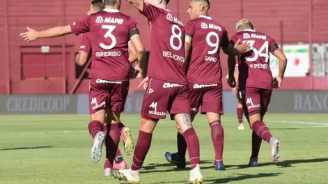 Lanús venció a Defensa y le amargó la vuelta al banco del Halcón a Beccacece
