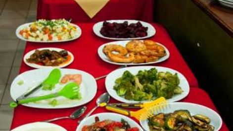Parrillada y ensaladas diente libre