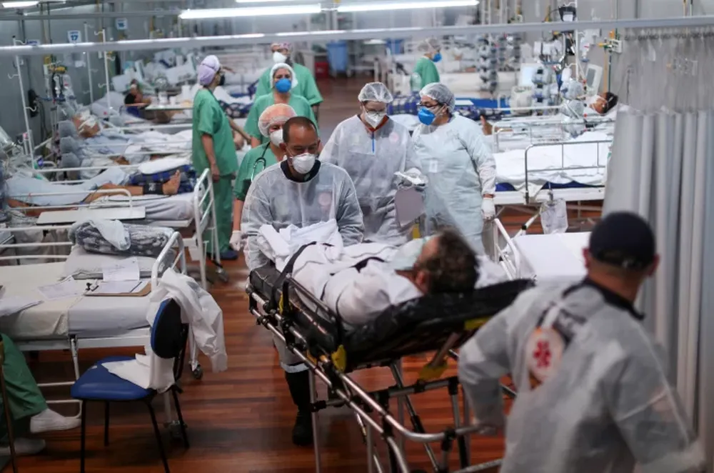 Más muertes que nacimientos al sur de Brasil por la cepa Manaos