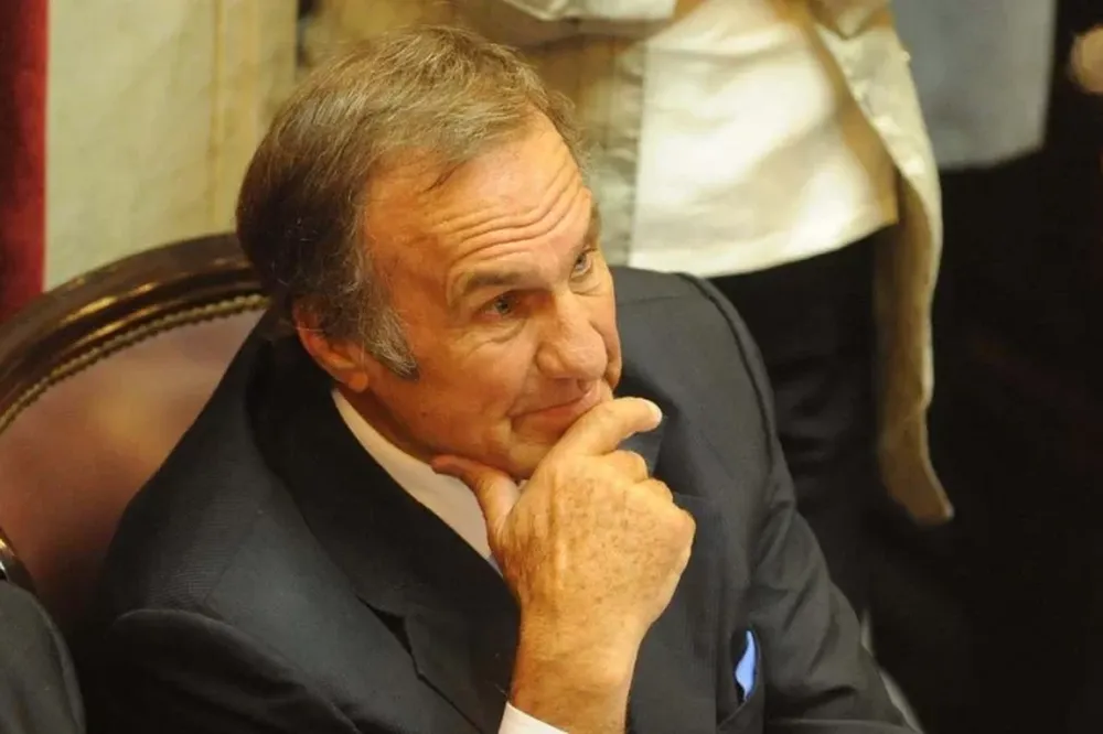 La salud de Carlos Reutemann empeoró “seriamente”