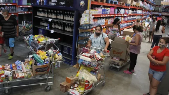 La inflación subió 3,8% en diciembre y acumuló 50,9% el año pasado
