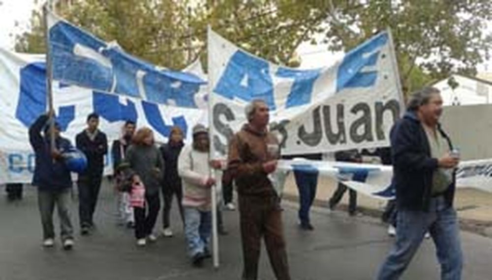 ATE se movilizó y cumplió con el paro nacional
