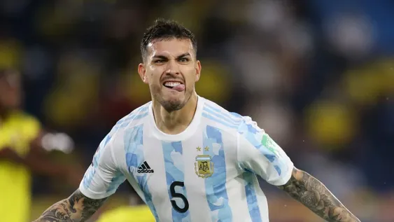 OFERTA. Leandro Paredes tendrá que decidir.