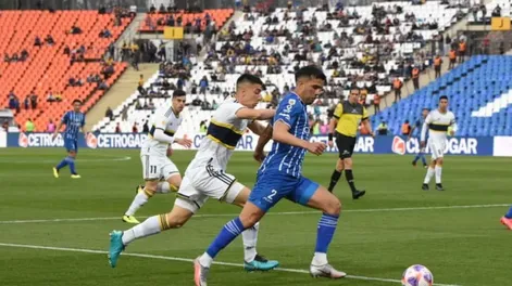 Sin lucir, Boca le ganó a Godoy Cruz y se subió a la cima del torneo