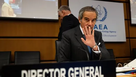 El argentino Rafael Grossi advirtió que Irán tiene suficiente uranio para 10 armas nucleares.