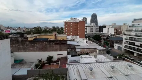 Un hombre violó a una jubilada de 75 años en su casa, le robó y escapó: lo detuvieron dos días después