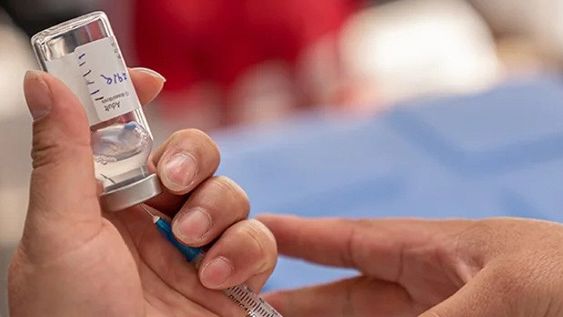 LA VACUNA.Es efectiva en un 97%.