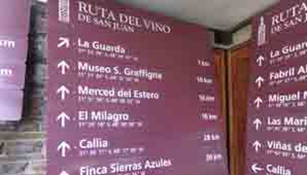 La Ruta del Vino, con nueva cartelería y una página web